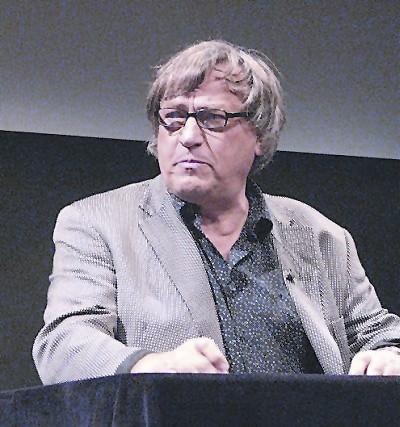 雷纳德-格林劝年轻魔术师:别专注于魔术