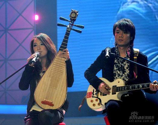 二人组合"爱乐团 (听歌blog) "在2008年11月15号举办的"东南音乐劲爆