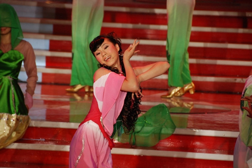 红歌会网络唱区下周决赛 晋级选手将诞生