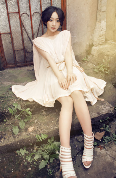 张杰版《三寸天堂》遭疯传 严艺丹金曲掀翻唱热