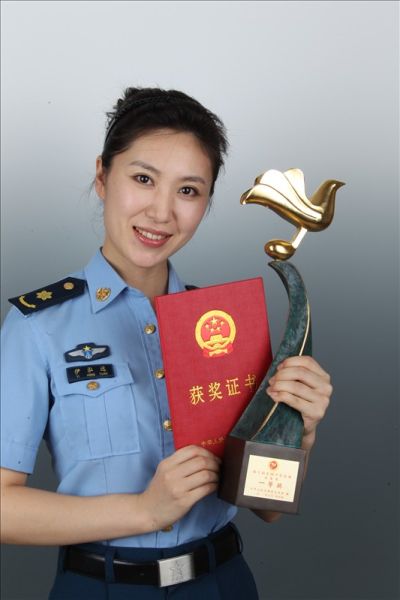 伊泓远斩获文华奖民族唱法一等奖