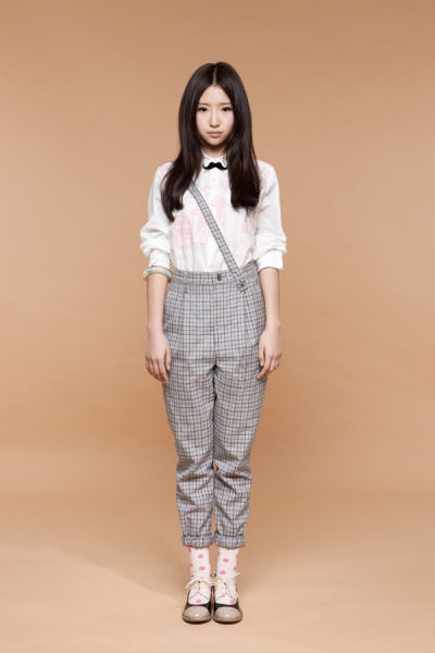 刘美麟新生报到 开启大学生活筹备新碟