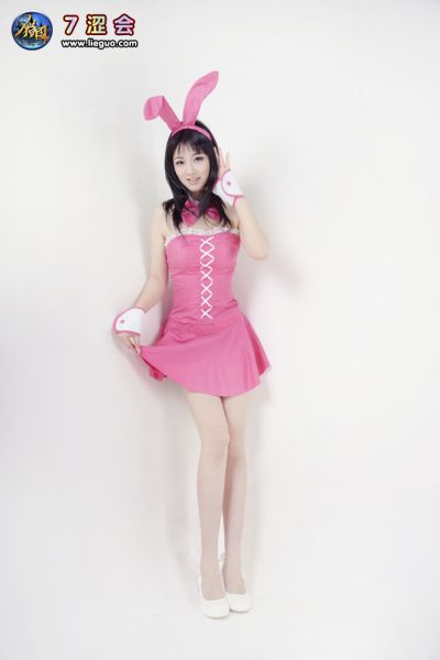 网游猎国陈乃娴变身娇滴滴兔女郎