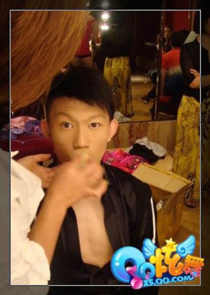 为舞而生舞林大会炫舞之星李孟举专访