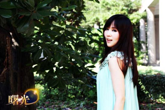 90F张优清纯写真 曙光不一样的女神_网络游戏_新浪游戏_新浪网