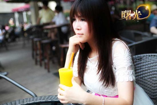 90F张优清纯写真 曙光不一样的女神_网络游戏_新浪游戏_新浪网