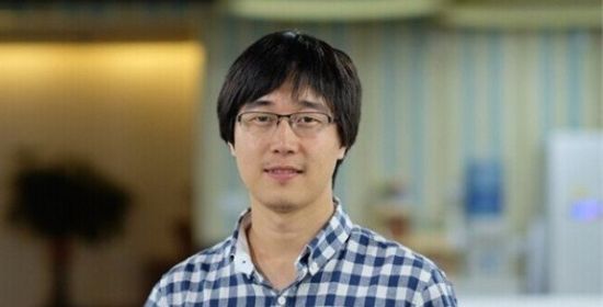 莉莉丝ceo王信文