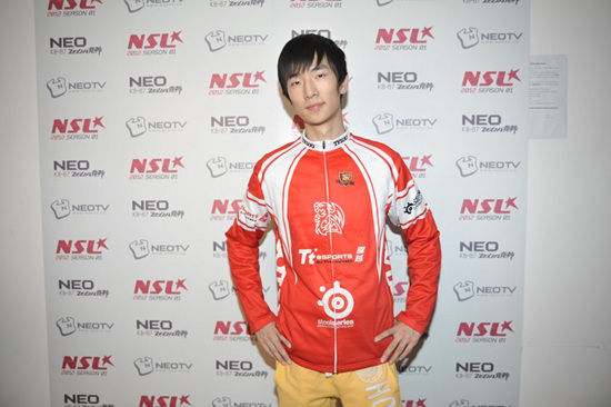 infi如果你还喜欢rts请尽力支持神族imba