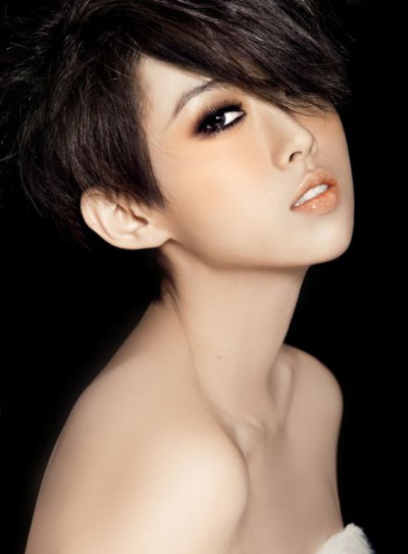 预告12日15时百变魔女丁晗做客新浪畅聊游戏心得