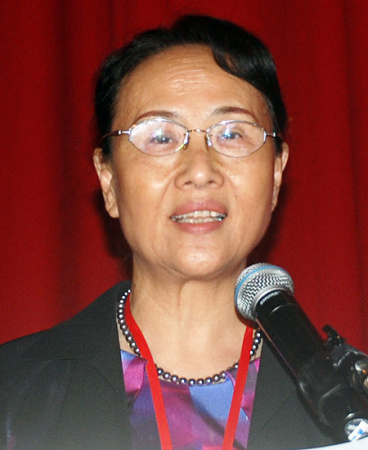 中国工商联房地产商会会长聂梅生致辞 (新浪乐居 相国良/摄)