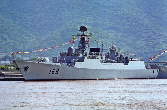 资料图:中国海军169武汉号多用途导弹驱逐舰