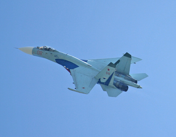 俄找到失踪苏-27战斗机残骸 飞行员下落不明