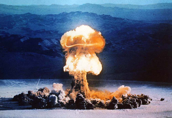 资料图:美国核武器爆炸试验