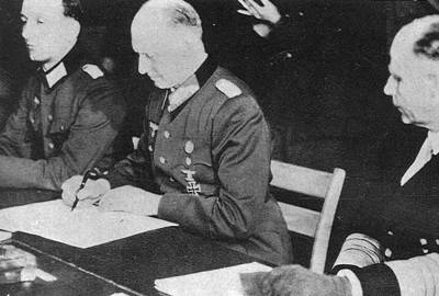 苏方在柏林接受德国投降