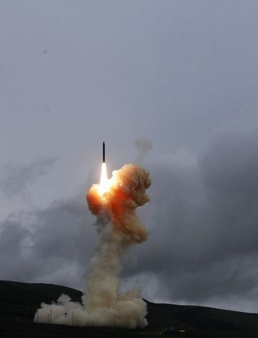 资料图:美国发射反导拦截导弹