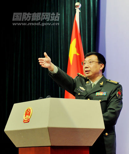11月30日,国防部新闻事务局局长,国防部新闻发言人耿雁生大校答记者问