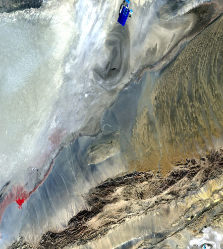 资料图:高分一号拍摄的新疆吐鲁番鄯善县罗布泊镇卫星图