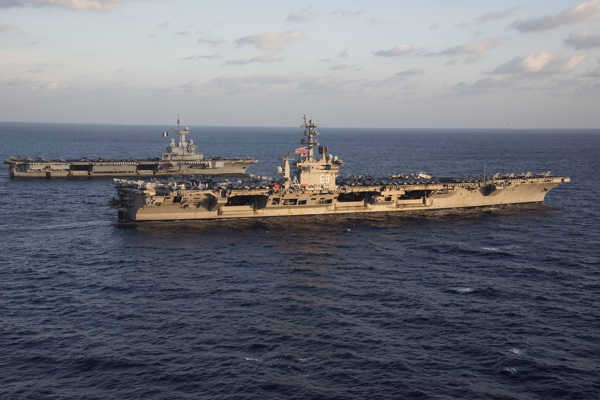 军事首页往日回顾