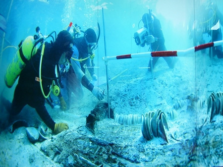 "寻宝"中国南海