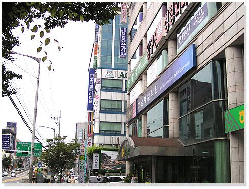 韩国整容一条街