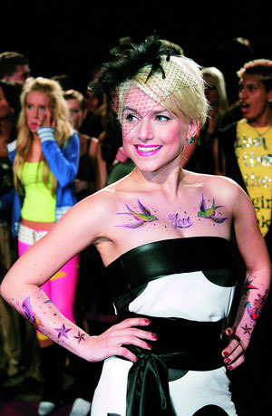 组图:纹身刻在皮肤上的衣香鬓影