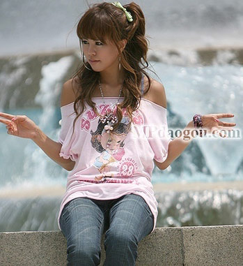 组图奔三女穿嫩装可爱又漂亮