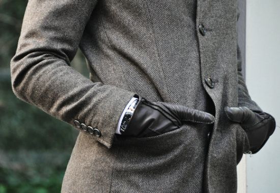 西装,手表,手套,米兰街头充满时尚感