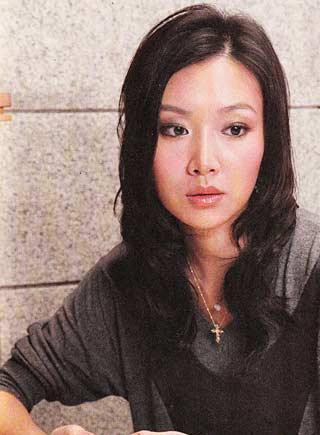 叶翠翠爆与黄有龙赵薇关系无悔忍辱一年半