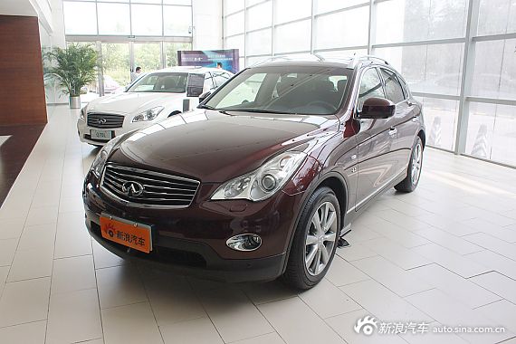 2013款英菲尼迪QX50到店实拍