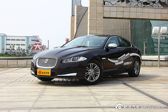 2014款捷豹XF 2.0T 风华版到店实拍