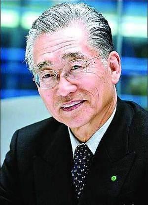 海外车讯 正文    不知道是道德被狗吃了还是太过开放,职场上性骚扰与