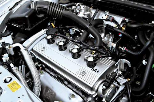 5a 发动机是由丰田5a发动机改进而来的,功率也有所增加