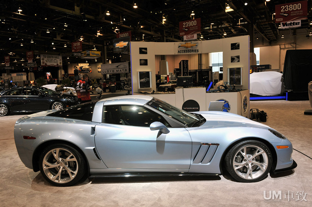 蓝色科尔维特grandsport概念车