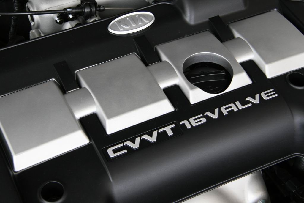 东风悦达起亚07款赛拉图发动机