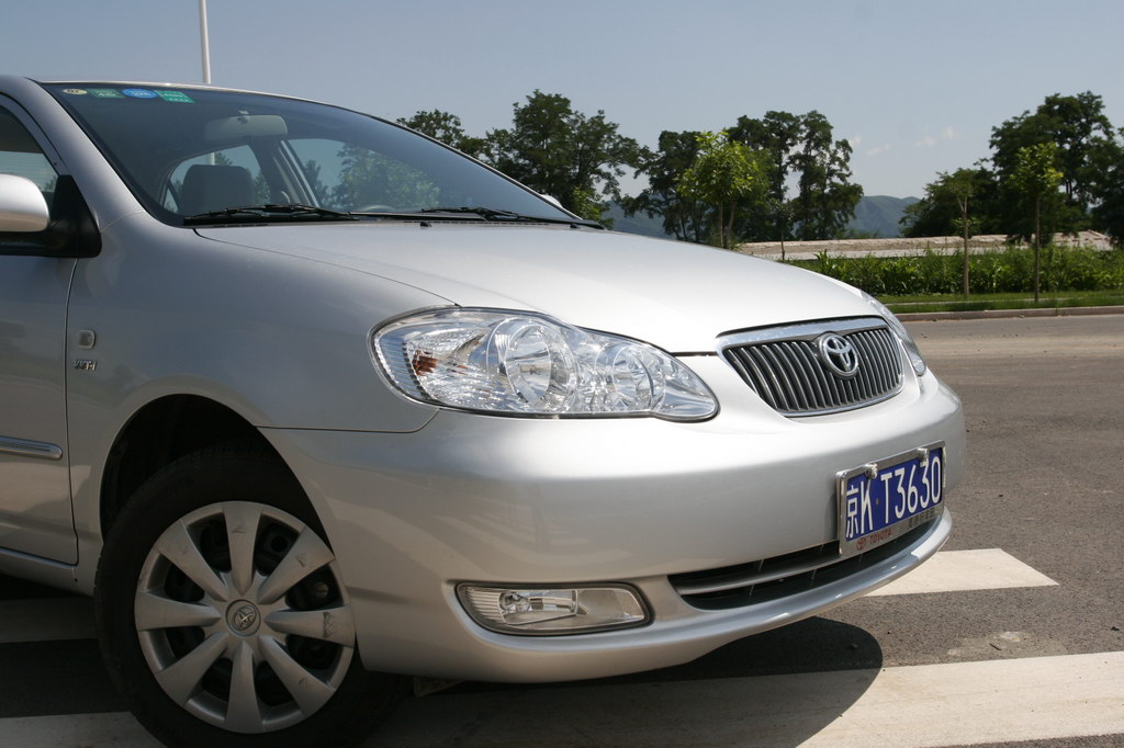 图为花冠ex外观及细节