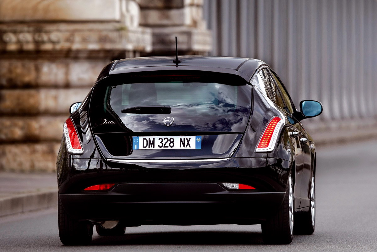 蓝旗亚delta精美组图