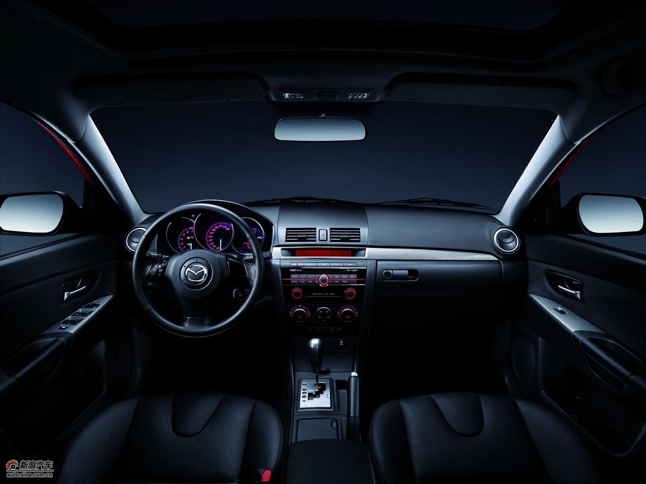 马自达3经典款内饰