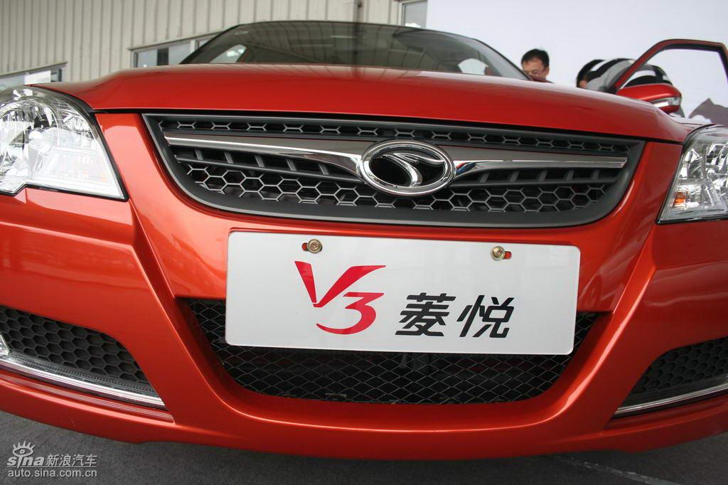 东南汽车v3菱悦下线-新车外观