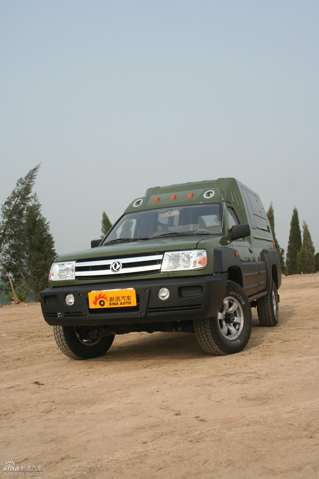 郑州日产帕拉骐特装车外观实拍