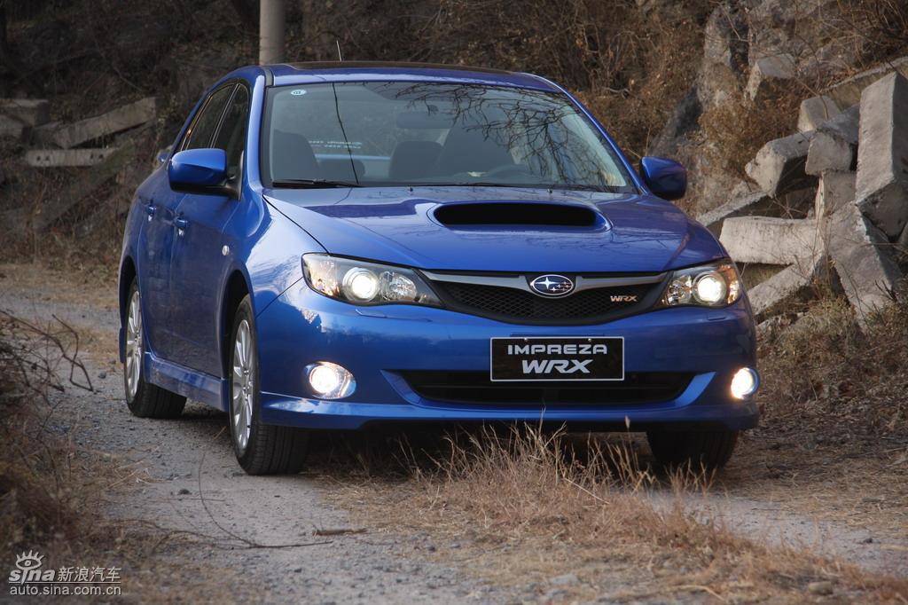 斯巴鲁三厢翼豹外观