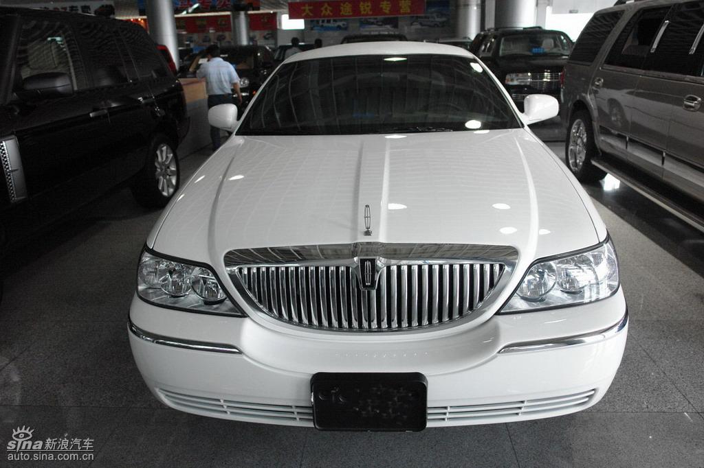 林肯加长礼宾车到店实拍