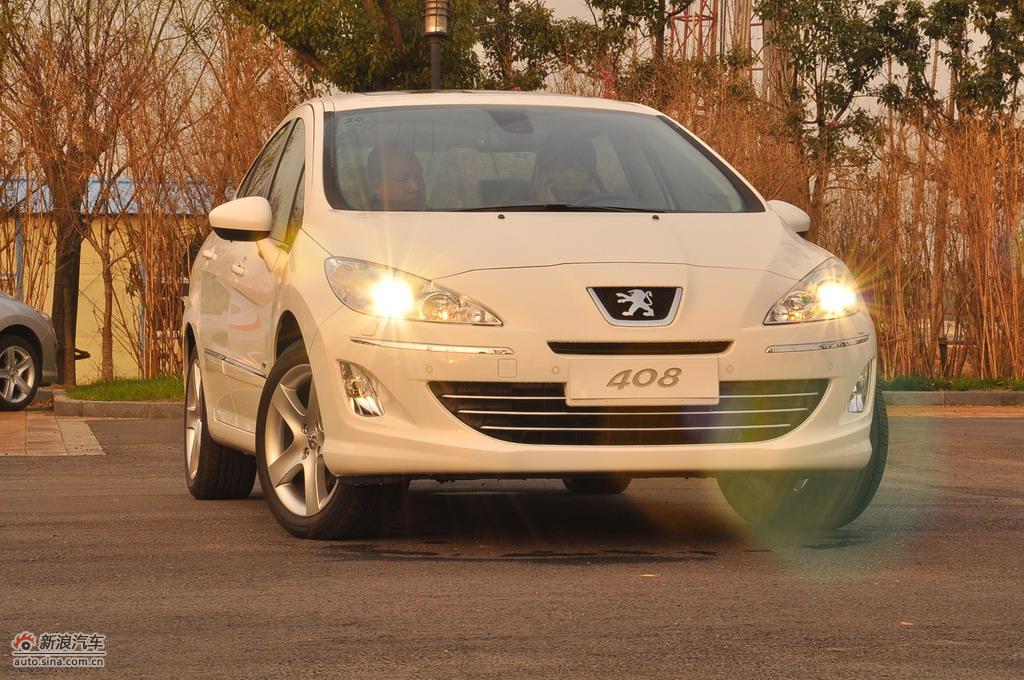 东风标致408试车实拍图 外观