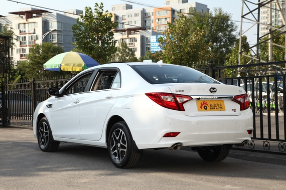 比亚迪g5优惠现金2900元 店内现车充足