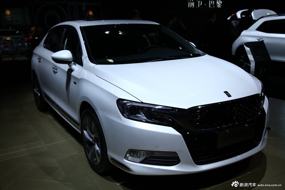 ds 5最高优惠3万元 购车赠送千元礼包