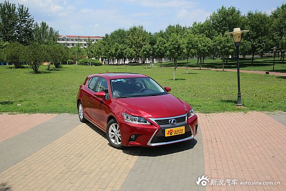 2014款雷克萨斯CT200h领先版单色