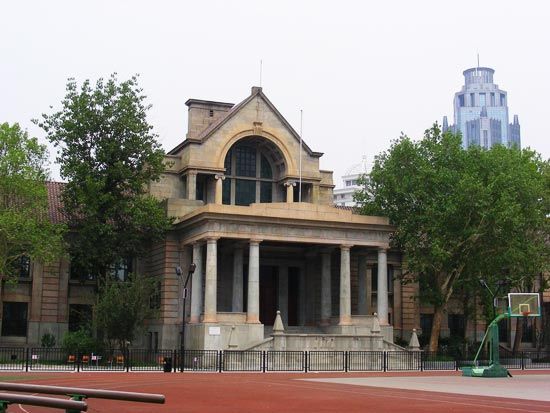 漫步天津:领略民国旧居的风情味(组图)(四)