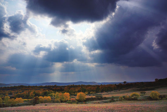 天似穹庐缱绻多姿的乌兰布统草原图