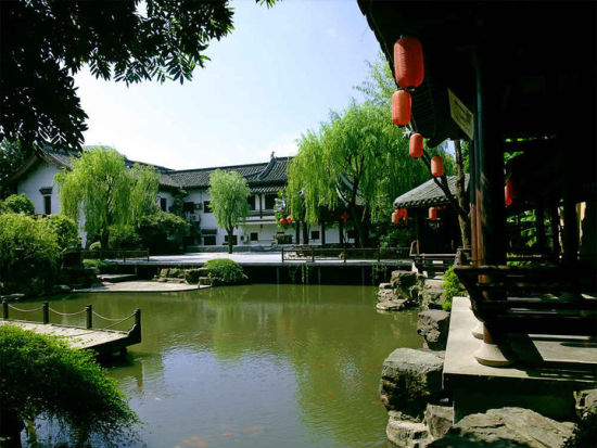 沈氏园是绍兴古城内著名的古园林.