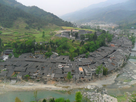 是不可再生的歷史文化遺產,古建築群 是以魏輔唐新,老宅院,回龍場