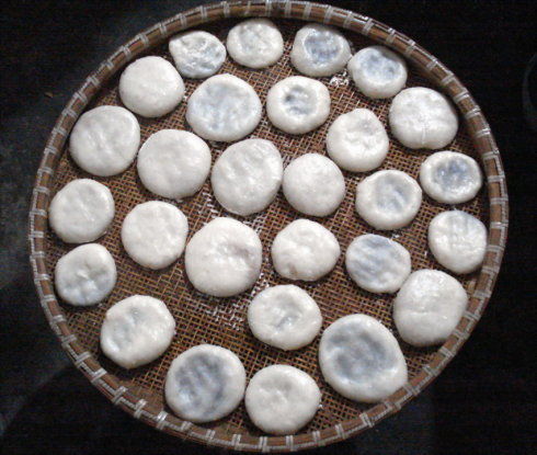 包了馅的麻糍(图片来源自:农夫乐园)